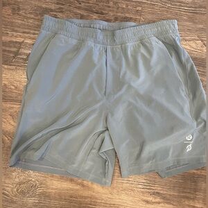 Lululemon x Peloton Men’s L shorts